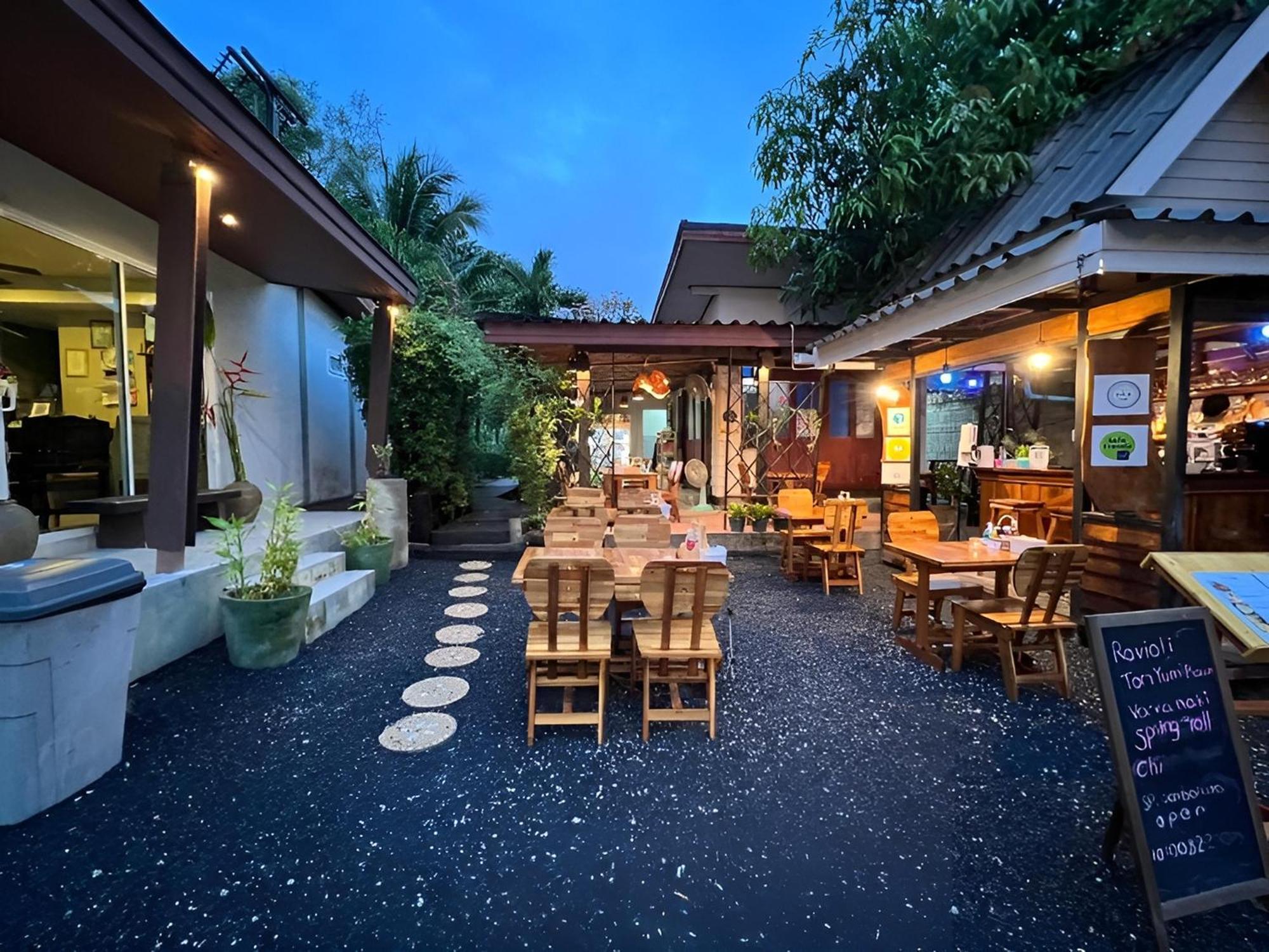 Naiyang Boutique Resort Ban Phak Chit Eksteriør billede
