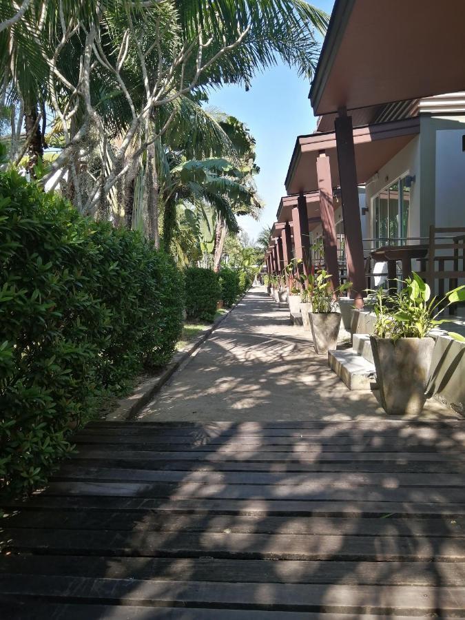 Naiyang Boutique Resort Ban Phak Chit Eksteriør billede